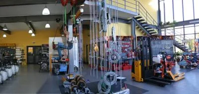 Bucuresti - Instalatii de ridicat si macarale