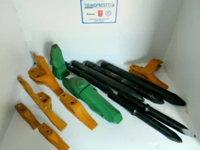 Chitila / Ilfov - Reparatii utilaje de constructii si camioane