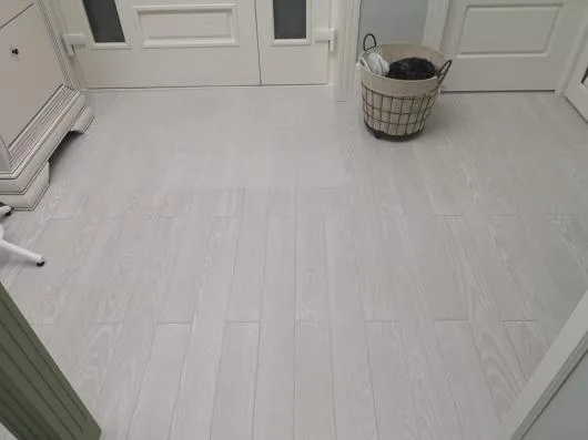 Usi - ferestre - parchet lemn - Brasov