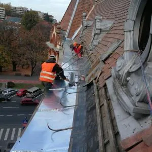 Reparatii acoperis Brasov