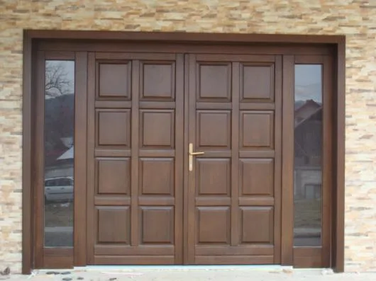 Usi - ferestre - scari - glafuri din lemn stratificat - Cateasca / Arges