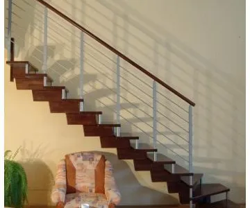 Case din lemn si mansarde