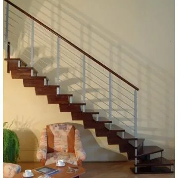 Case din lemn si mansarde