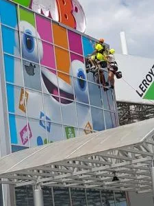 Servicii profesionale de alpinism utilitar Bucuresti