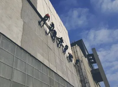 Servicii profesionale de alpinism utilitar Bucuresti