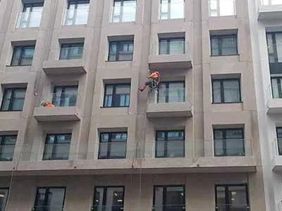 ConfortAlpin Servicii profesionale de alpinism utilitar Bucuresti