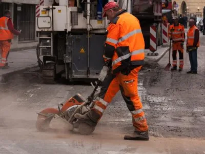 Bucuresti - Utilaje pentru constructii (inchirieri)