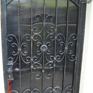 Bucuresti - Garduri - porti,usi - grilaje - balustrade fier forjat