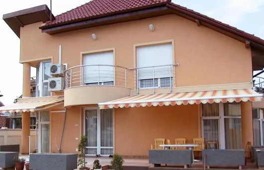 Falticeni / Suceava - Profile PVC - feronerie,sticla Saint Gobain