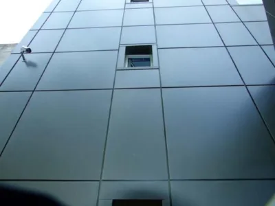 Fatade ventilate - tamplarie PVC si aluminiu