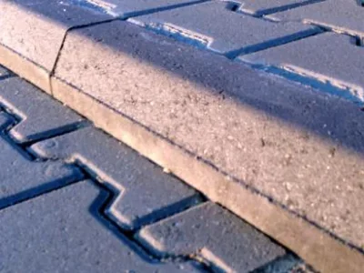 Maneuti / Suceava - Pavele din beton vibropresate