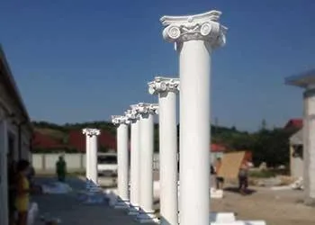 Oradea - Ornamente arhitecturale din polistiren