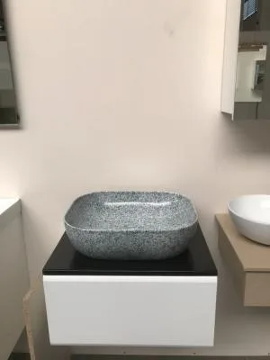 Carcea / Dolj - Mobilier stradal si de joaca,obiecte sanitare