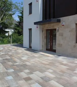 Pavaje si borduri stradale - Crivina / Giurgiu