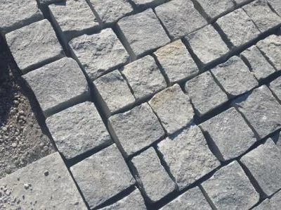 Cluj -Napoca - Produse din andezit - calcar si travertin