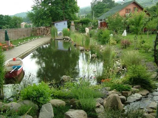 Odorhei / Bihor - Iazuri - lacuri ornamentale - cascade