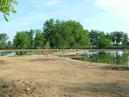 Odorhei / Bihor - Iazuri - lacuri ornamentale - cascade