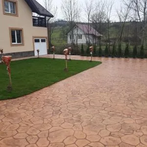 Grojdibodu / Olt - Lucrari din beton amprentat in toata tara