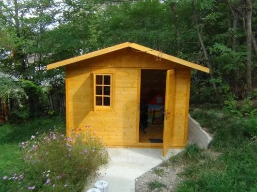 Constructii din lemn si mobilier gradina