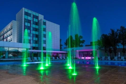 Cluj Napoca - Fantania arteziene - piscine - sisteme de iluminat