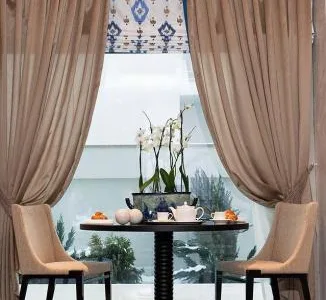 Decoratiuni interioare. Perdele - tapet - corpuri de iluminat Bucuresti