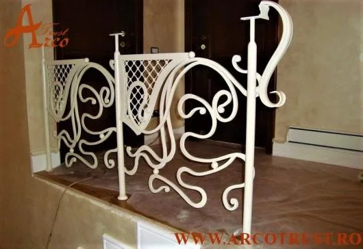 Porti - garduri - balustrade din fier forjat - Targu Neamt