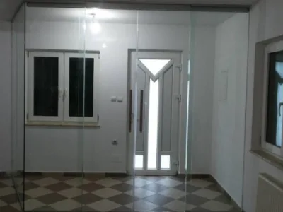 Bacau - Prelucrarea si fasonarea sticlei
