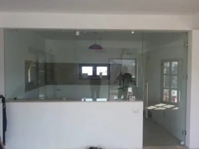 Bacau - Prelucrarea si fasonarea sticlei