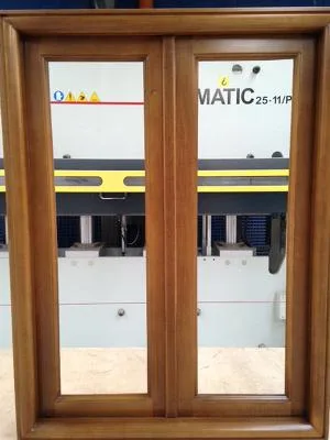 Tamplarie din lemn stratificat cu geam termopan - Ramnicu Valcea