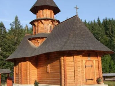 Suceava - Terase - pavilioane si mobilier din lemn