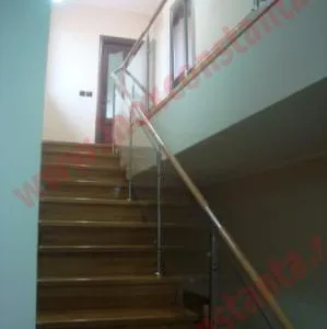 Balustrade si scari din inox sau lemn
