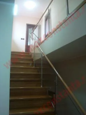 Balustrade si scari din inox sau lemn