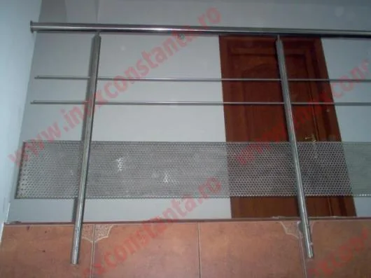 Balustrade si scari din inox sau lemn