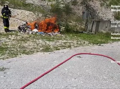 Slatioara / Olt - Dispozitive automate Bonpet pentru stingerea incendiilor