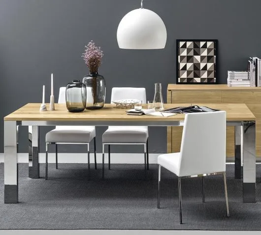 Arad - Showroom mobila si decoratiuni interioare