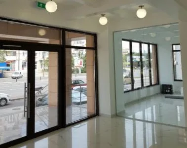 Iasi - Amenajari interioare si constructii