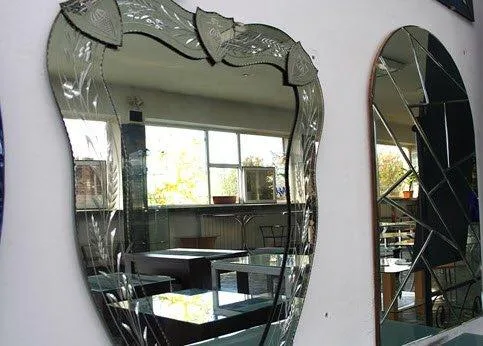 Oglinzi - vitralii - mobilier si usi din stica - Timisoara
