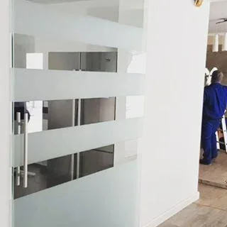 Cabine dus - balustrade din sticla - sticla securizata - vitralii - Braila