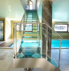 Porti,garduri - mobilier - balustrade - scari din fier forjat - Bucuresti
