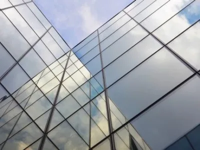 Sisteme din aluminiu pentru usi - ferestre - pereti cortina