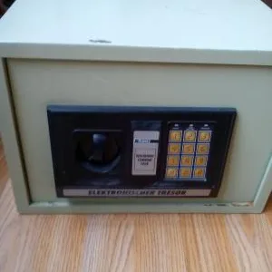 Deblocari usi Cluj Napoca