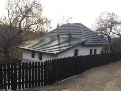 Case din materiale naturale - Ghindari - Mures