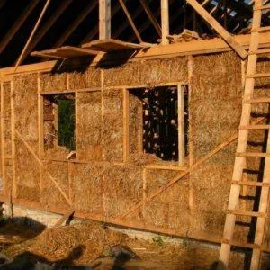 Case din materiale naturale - Ghindari - Mures