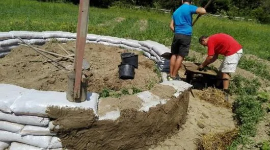 Case din materiale naturale - Ghindari - Mures