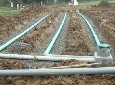 Petresti / Dambovita - Fose septice ecologice