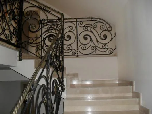 Scari - balustrade - tamplarie lemn - Domnesti / Ilfov