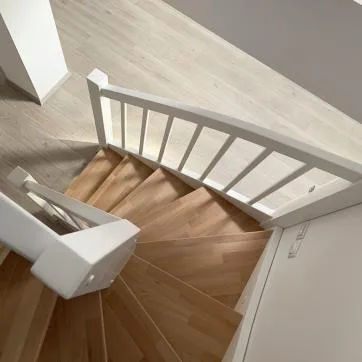Scari - trepte si panouri decorative din lemn masiv - Zarnesti / Brasov