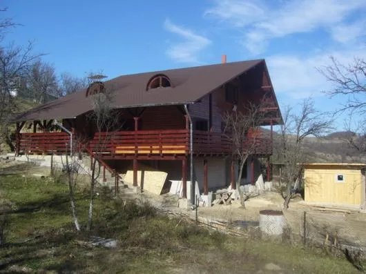 Constructii case din lemn la cheie