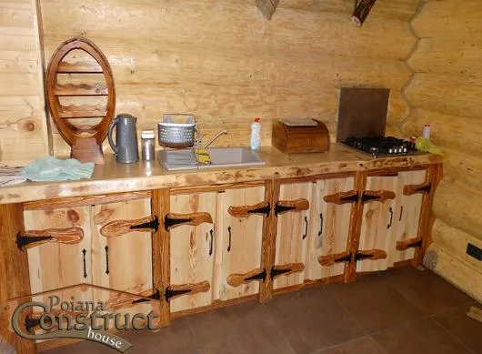 Constructii case din lemn rotund - Suceava