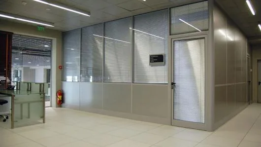 Targoviste - Tamplarie de aluminiu si pereti cortina